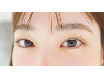 Graniteの写真/ビューラーいらず♪【コスメティックラッシュパーマ】でまつ毛に優しく根本から立ち上がるパッチリ目元に☆