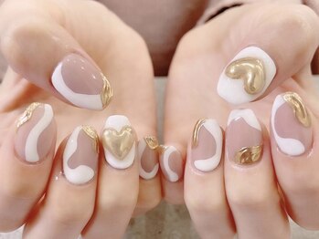 プライズアイリス アイラッシュ 池袋東口店(prize Iris eyelash)/変形フレンチネイル