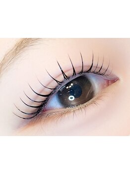 ナチュラル上品な目元にしたい