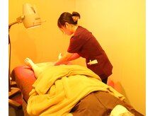 中医学伝統のマッサージで癒され中♪