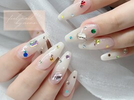 宝石ネイル