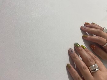 アオ 渋谷(ao.)/緑ネイル