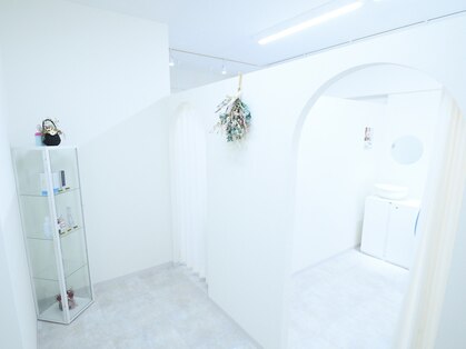 ホワイトニング ハナ 南本町店(WHITENING HANA)の写真