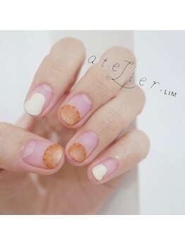 アトリエ プラス リム(atelier +LIM)/ビスケットとミルク