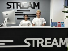 ストリーム 厚木店(STREAM)の雰囲気（清潔感のある店内と明るいトレーナーがあなたをお出迎えします♪）