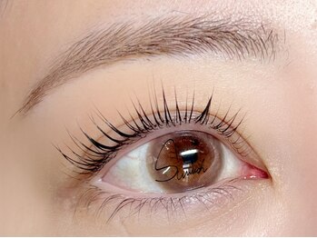 サンリッチ(Sunrich)の写真/【人気no.1バインドロック】お好み・お目元に合わせてカールをご提案◎最高に綺麗で長持ちするマツエクを♪