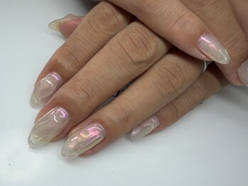 カロス(kallos)の写真/毎日を彩る、上品なシンプルネイル。