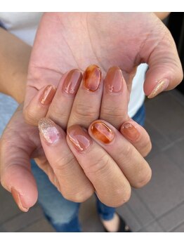 トータルサロン 白べぇーっ プラス/べっ甲ネイル