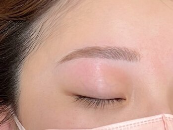 シャイニー(Shiny)の写真/お顔の印象は眉毛で決まる！似合わせ美眉で貴方の魅力を引き出します♪朝9:00～OPENでママさんも◎