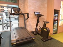 ジムナナロク 泉店(GYM76)の雰囲気（有酸素運動用のマシン充実！好きな映画やドラマ見ながら運動★★）