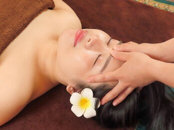 トンポータイスパアンドマッサージ(Tonpoh Thai Spa&Massage)の写真/オイルマッサージ＋ドライヘッドスパで頑張る自分に至福のひとときを♪心地よい圧であなたを癒します◎