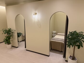 ダリア 甲府昭和(Dahlia)の写真/あなただけの癒し空間でゆったりした至福の時間をお過ごしいただけます☆【国家資格保持の整体師在籍】