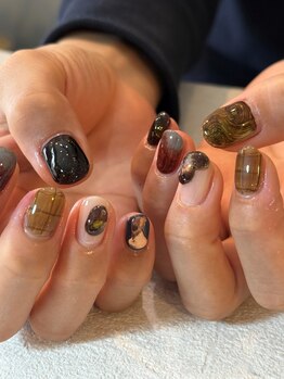 ショートネイルデザインが豊富