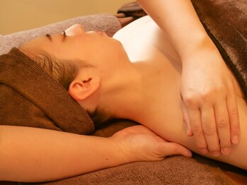 グレースフィオーレ 京橋店(gracefiore)の写真/頭蓋骨から整える小顔矯正◎頭蓋骨小顔矯正＋表情筋ほぐし＋肩首リンパ13,000円⇒初回6,800円