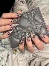 レイネ(Reine)/ヒョウ柄ネイル