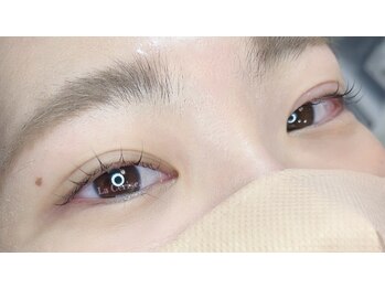 ラ スリーズ(La Cerise)/セラムラッシュリフト(上)