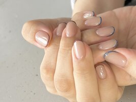 細フレンチネイル