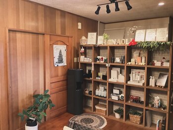 ハナオリ 糸満店(HanaOli)/落ち着く雰囲気の店内