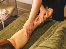 くつろぎ/足つぼ　スネ♪