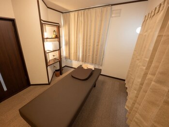 かるるの写真/【男性にも人気★】足ツボ×もみほぐしで全身スッキリ◎仕事帰りにも通いやすい!完全個室×高技術を堪能♪