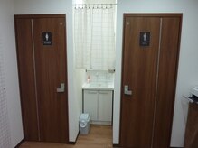 はっぴー骨盤 猫背整骨院整体院/トイレ２つあります