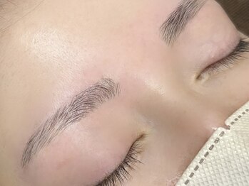 ラミネス(Lmns)の写真/≪眉毛で変わる第一印象≫似合う眉が分からない方へ、プロによる黄金比アイブロウ提案を！メンズにも人気◎