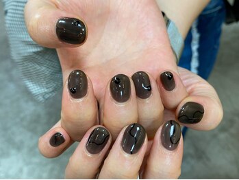 カーティシーネイルズ(curtisii NAILS)/