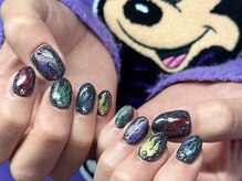ヌル ネイル 堀江(NURU NAIL HORIE)/推しカラー！個性派モードネイル
