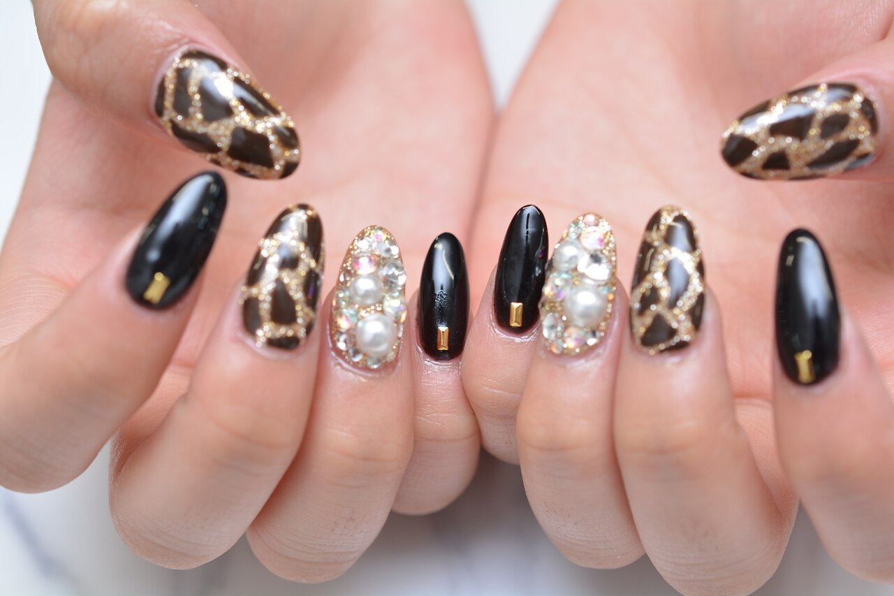 3dネイルパーツ ネイル どうぶつ ネイルパーツ キリン 赤ちゃん 哺乳瓶