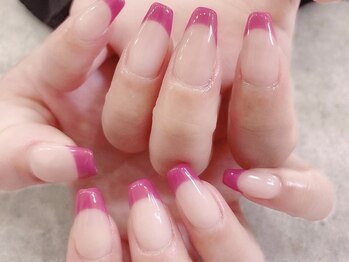 プライズアイリス アイラッシュ 池袋東口店(prize Iris eyelash)/桜色フレンチネイル