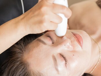 ダイヤモンドビューティー(Diamond Beauty)/最新リフトアップマシーンで小顔