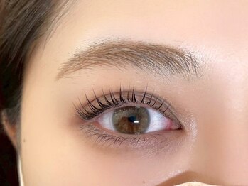 Glam Nan [グランナ] 新宿/まつげパーマ/パリジェンヌ/アイブロウの写真/【当日予約OK!新宿三丁目C7出口3分/新宿東南口10分】お仕事疲れを癒す、清潔感漂うリラックス空間♪