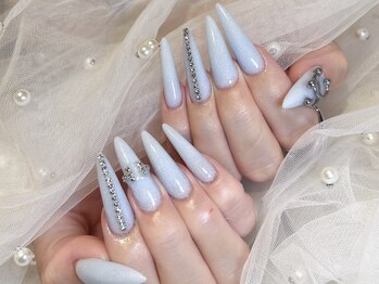 エスフィーネイルサロン リシェル(Esfy nailsalon Richer)の写真/スカルプ好きが集まるサロン★【10本フリーARTプラチナコース3h ￥16800】パーツの種類も豊富◎ギラギラもOK