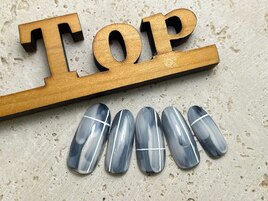 カジュアルグレー