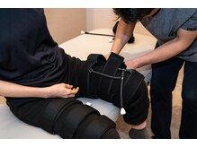 ライフバランスカイロプラクティック 松戸/下半身の加圧式のトレーニング