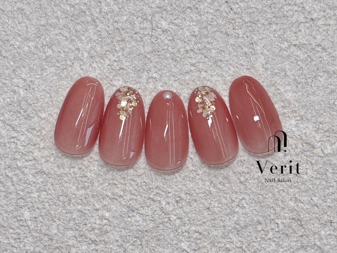 2026年冬トレンド】ワンカラー ハンド 冬のネイルデザイン集｜人気順