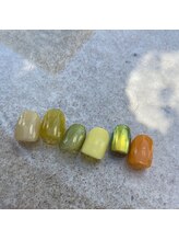 アオ 渋谷(ao.)/黄色ネイル