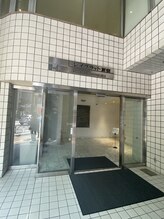 アザレア 新宿店(AZALEA)/工事中ビルです。