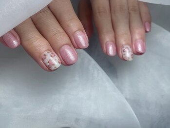 ネイルサロン シャルム(Charm)の写真/自爪を美しく◎【ハンドジェル2本アート¥6930】絶妙なフォルム/色味/デザインで品格ある大人可愛いを演出♪