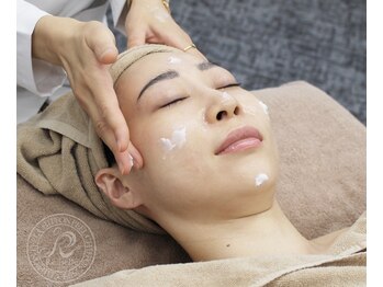 セレネ(SELENE)/5.モイスチャークリームで保湿