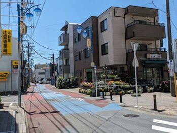 足楽亭/辻堂元町商店街を直進