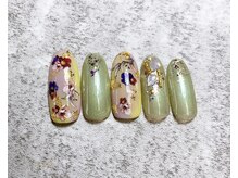ミルネイル(Mil Nail)/レトロフラワーネイル