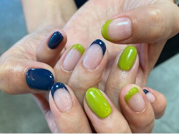 カーティシーネイルズ(curtisii NAILS)/