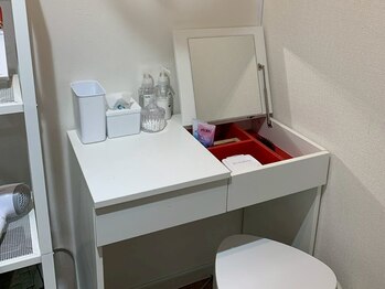 ミライ小顔 札幌駅前店(MIRAI小顔)/お着替え/パウダールーム