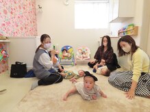 高専まえ整体院の雰囲気（【スタッフ常駐キッズスペース完備】いつも赤ちゃんでいっぱい！）