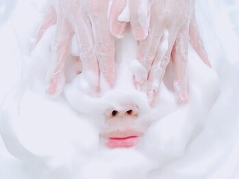 キプラ 福津店(KIPURA)の写真/話題の生泡毛穴洗浄『WHIP SPA』で透明感溢れるつるん肌に＊美容液成分がたっぷりの濃密泡で肌質改善♪