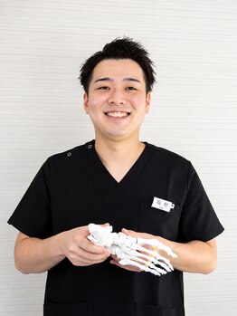ラッコ整骨院の写真/【日本足病学協会認定×柔道整復師】爪から歩き方まで足の悩みを院長が担当