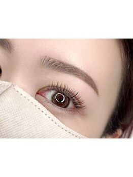 ナチュラル上品な目元にしたい