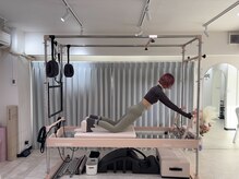 ピケピラティス 月島店(pique pilates)/斜め一直線