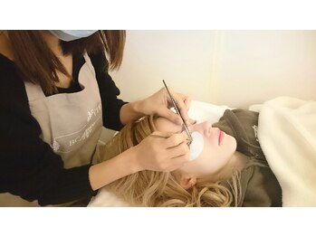 カロン(kalon)/熟練アイリストによる丁寧な施術